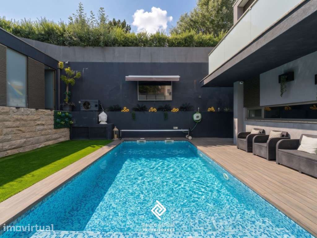 Moradia T4 em Valadares | Piscina | Totalmente Mobilada e Equipada - Grande imagem: 2/29