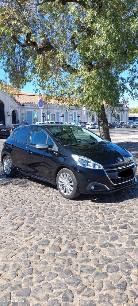 Peugeot 208 1.6 BlueHDi Style - 4