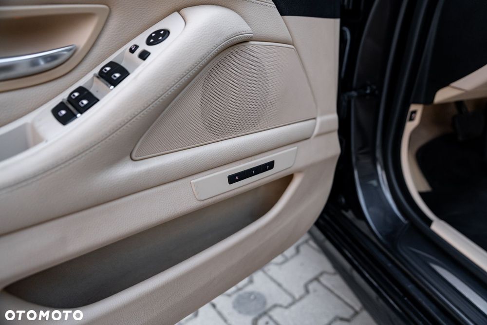 BMW Seria 5 520d Sport-Aut - 18