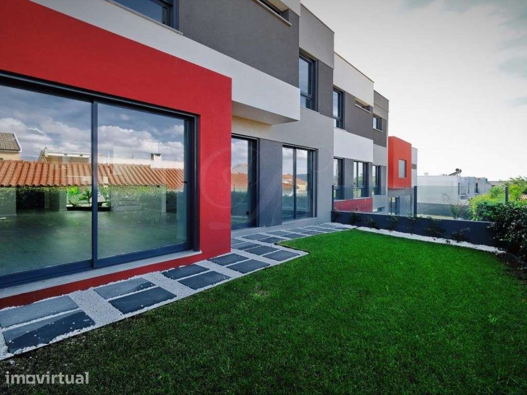 Moradia T4 | Carcavelos, Cascais. - Grande imagem: 3/35