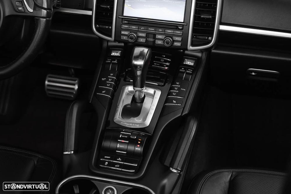Porsche Cayenne S - 28
