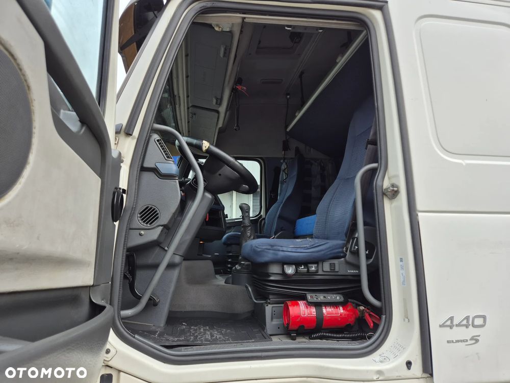 Volvo FH - 16