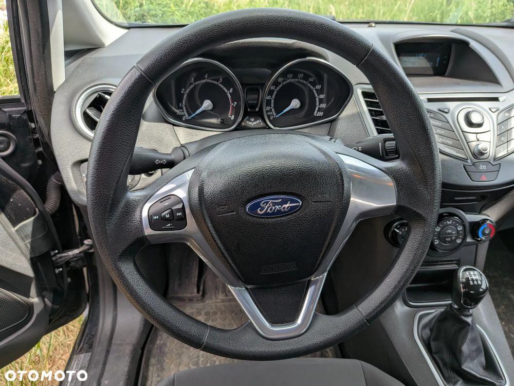 Ford Fiesta 1.25 Silver X plus EU5 - 18