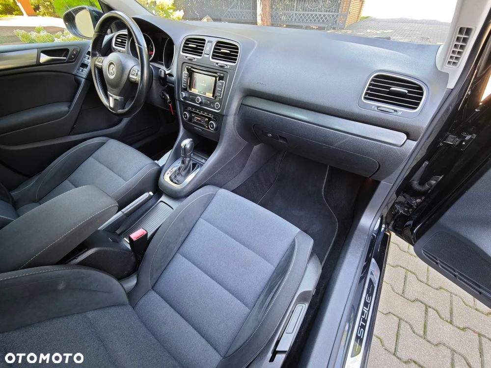 Volkswagen Golf - 21
