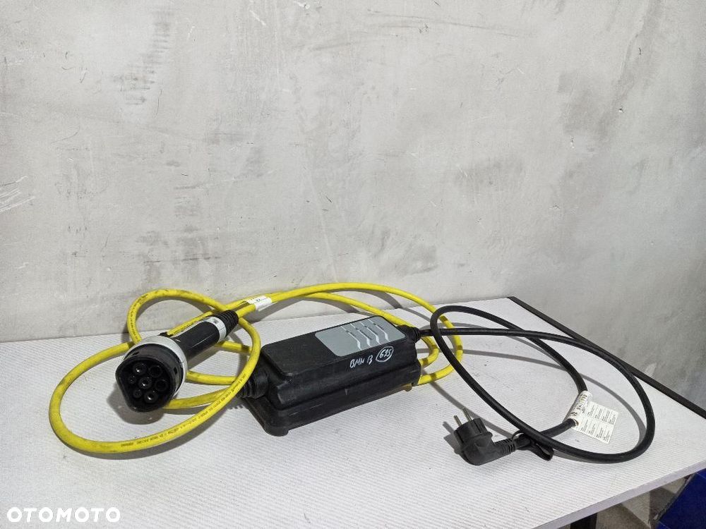 ŁADOWARKA 10A/250 V BMW I3 ŁADOWARKA 10A/250V BMW I3 - 2