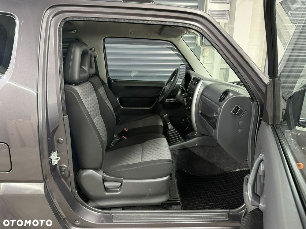 Suzuki Jimny - 17