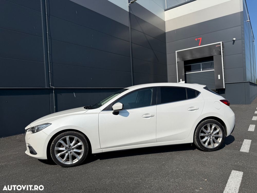 Mazda 3 - 4
