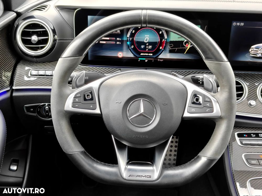 Mercedes-Benz E AMG 63 4Matic AMG Speedshift 9G-MCT - 12