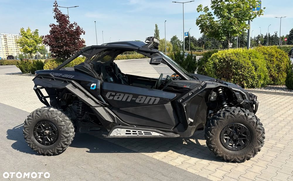 Can-Am Maverick - 1