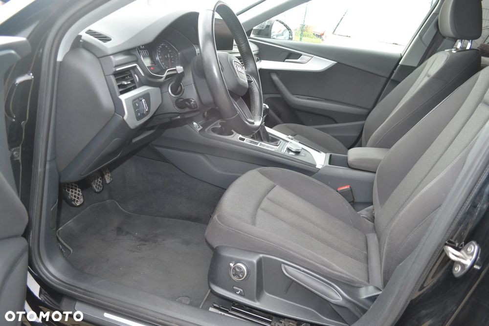 Audi A4 Avant 2.0 TDI - 14