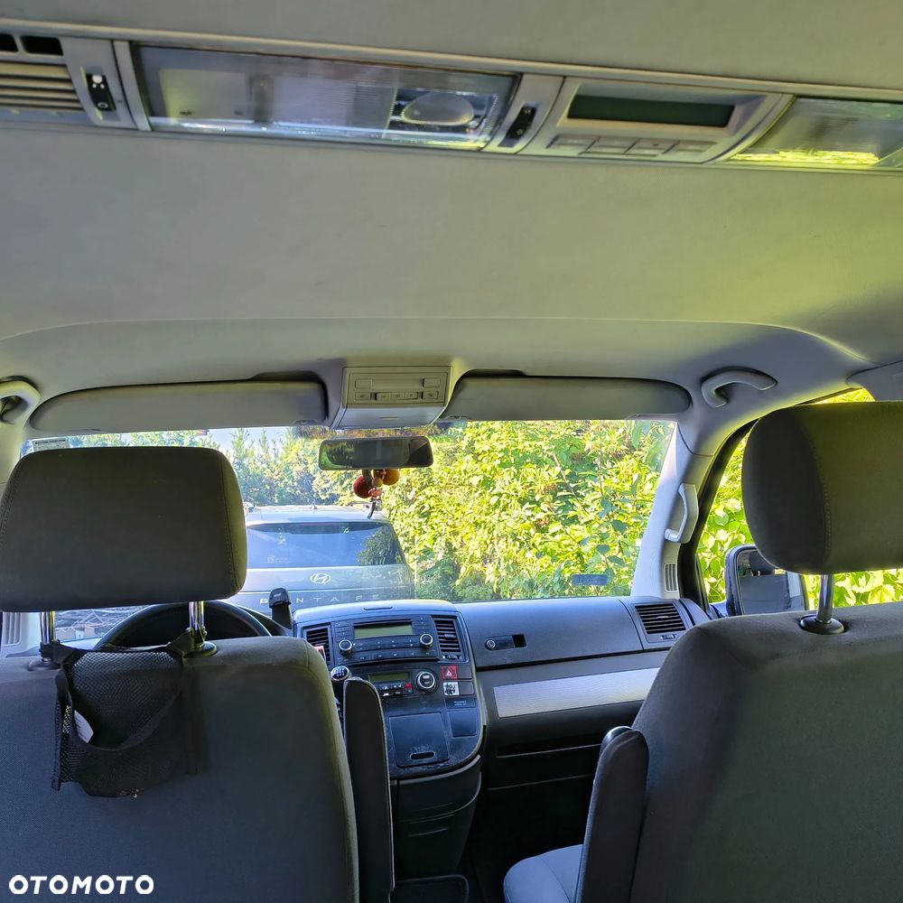 Volkswagen Multivan - 7
