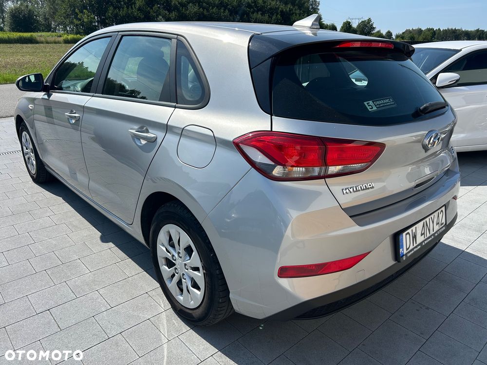 Hyundai i30 1.5 DPI Classic + - 4