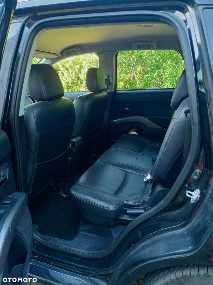 Peugeot 4007 - 5
