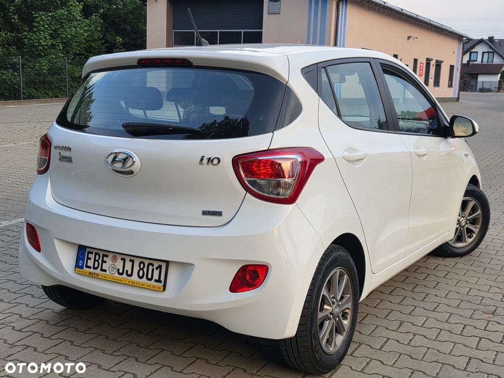 Hyundai i10 1.2 Fifa World Cup Edition - 4