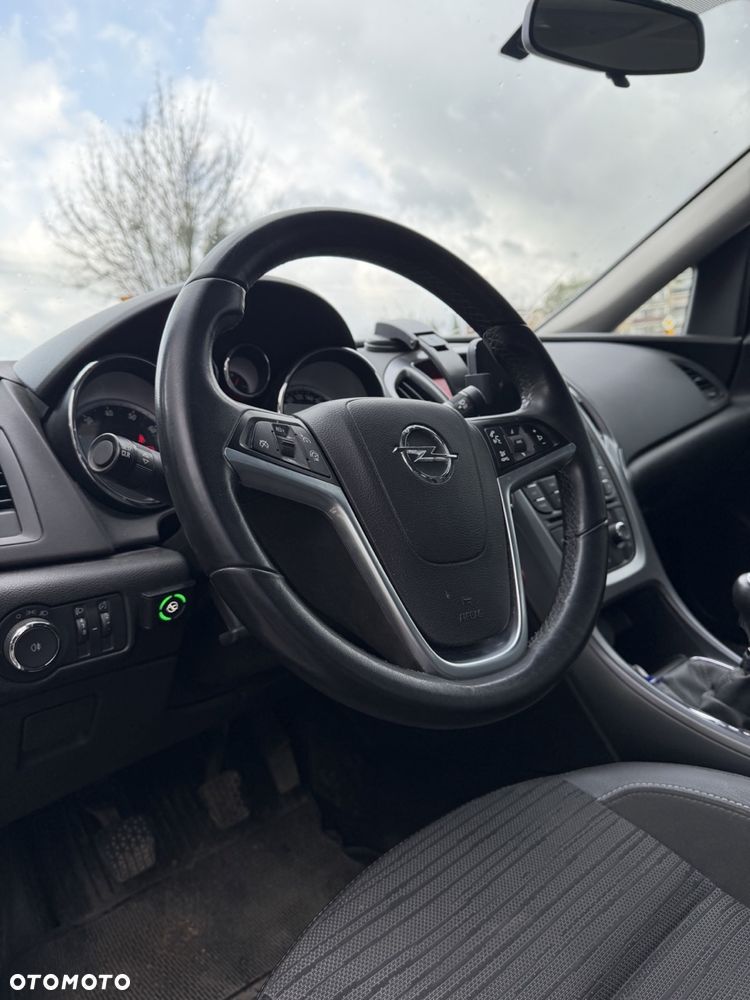 Opel Astra 1.4 T Essentia EU6 - 6