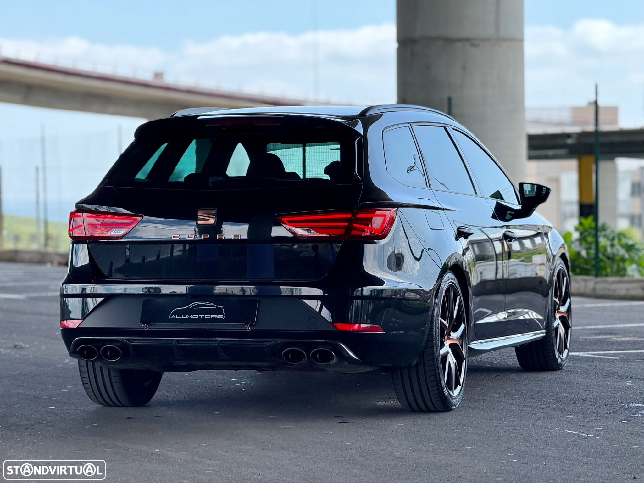 SEAT Leon ST 2.0 TSI 4Drive OPF DSG Cupra R - 17