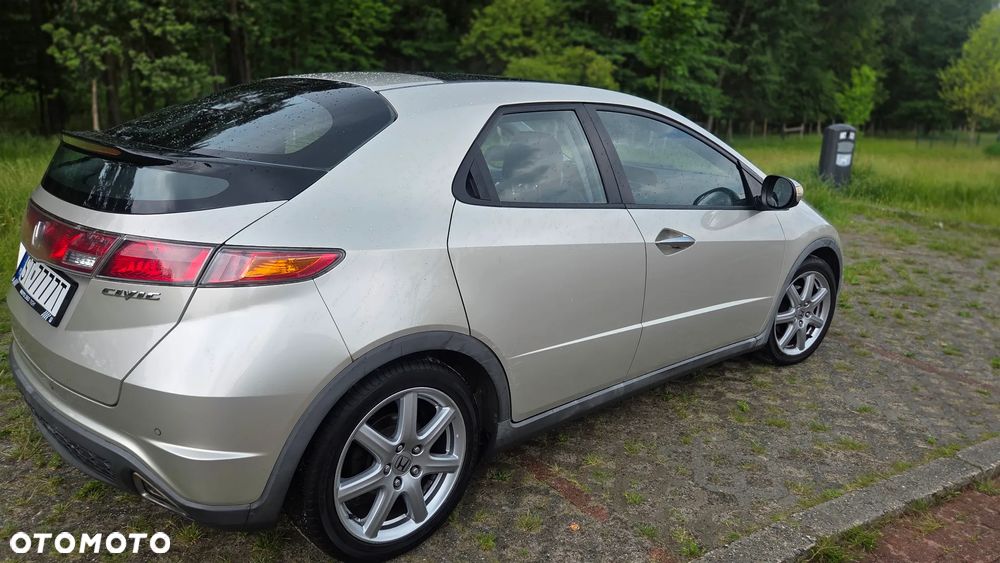 Honda Civic 1.8 Executive - 7