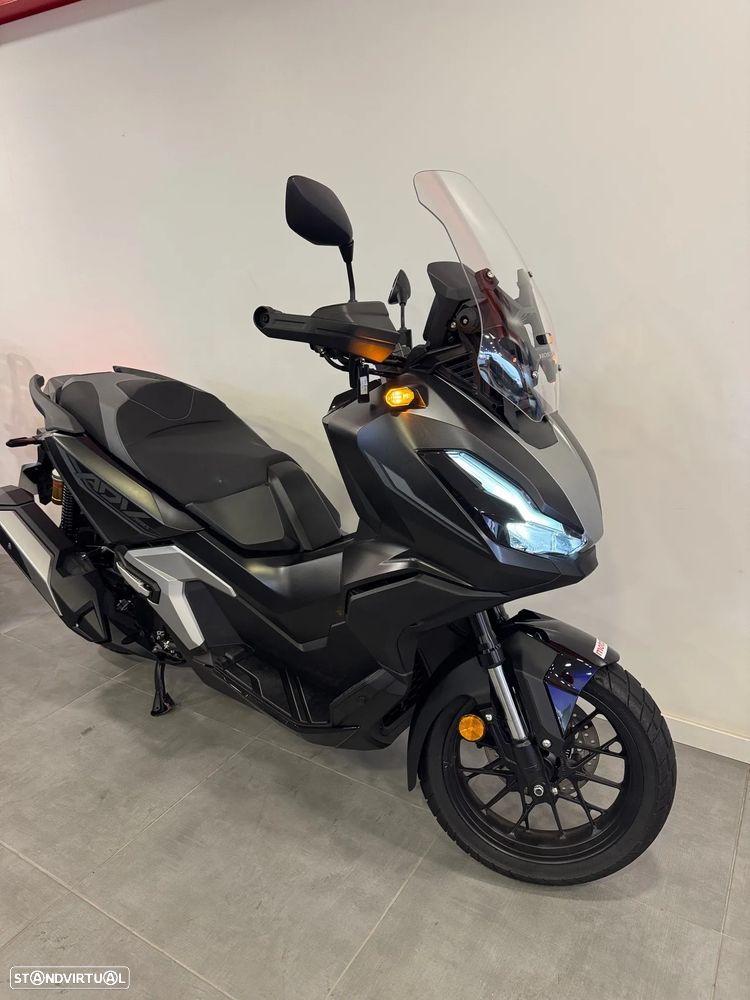 Honda ADV 350 - 5