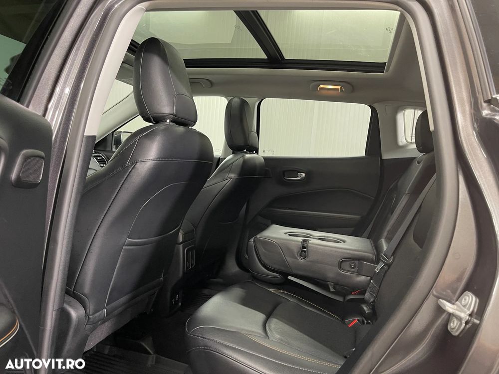 Jeep Compass 2.0 M-Jet 4x4 AT Limited - 12