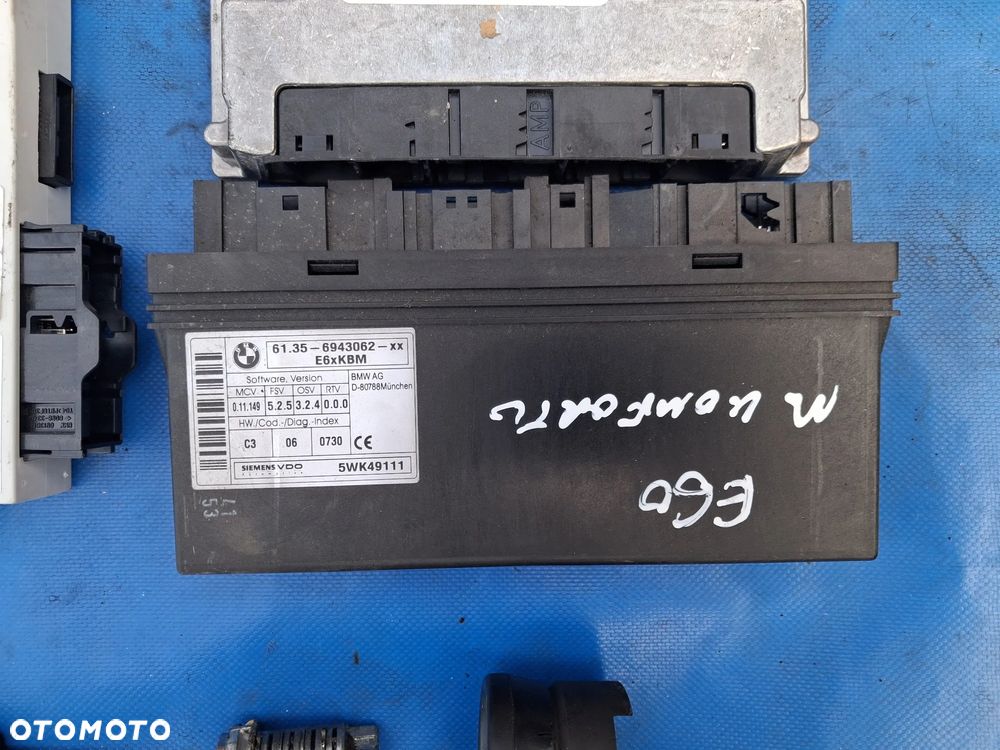 BMW 5 E60 E61 4.4 V8 Zestaw startowy silnika DO ODPALENIA 2x kluczyk sterownik silnika Bosch 0261209010 DME 7540510 ECU Immo 6928379 moduł komfortu 61356943062 5WK49111 EWS zapłonu CAS2 61356927931 5WK47995 - 7
