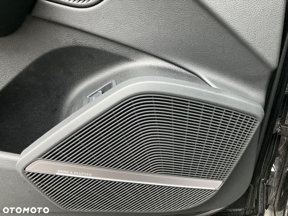 Audi SQ5 Sportback - 30