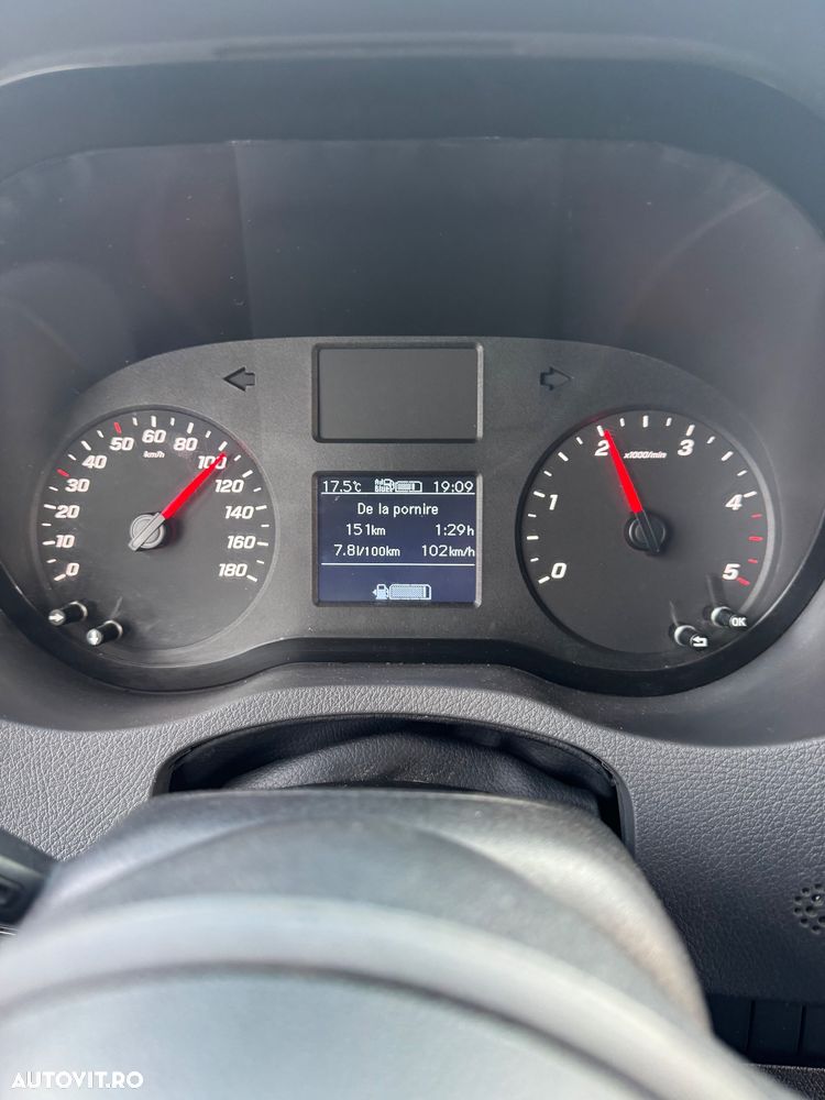 Mercedes-Benz Sprinter - 35