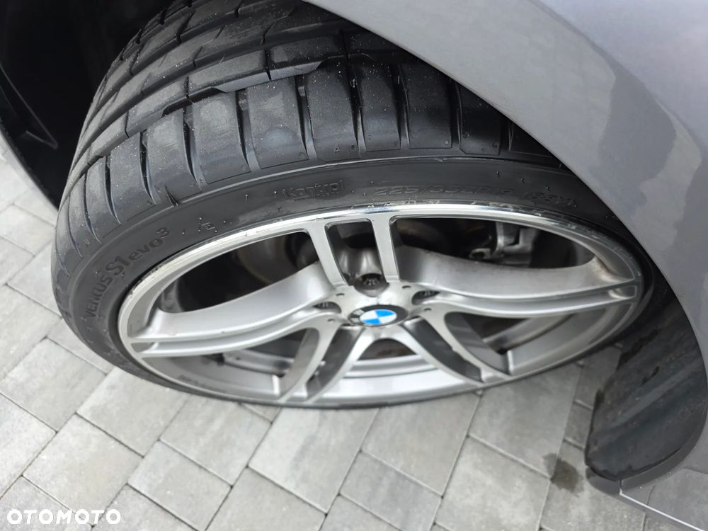 BMW Seria 3 325i - 12
