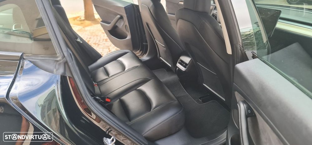 Tesla Model 3 Long Range RWD - 11