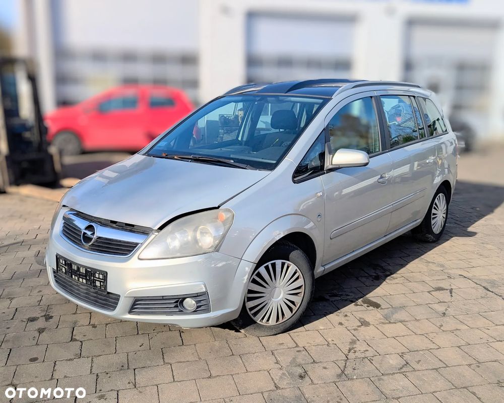 OPEL Zafira B 1.6 2005 na części