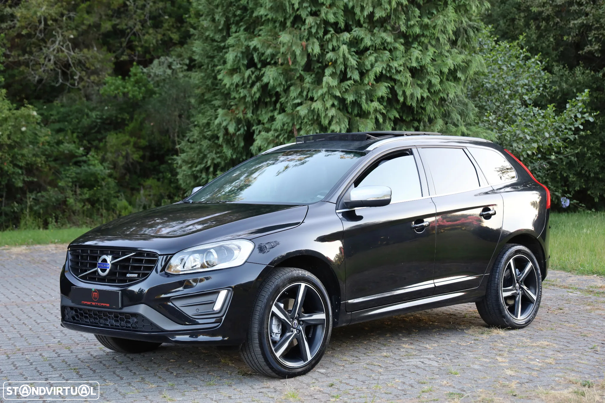 Volvo XC 60 2.0 D4 R-Design Geartronic - 41