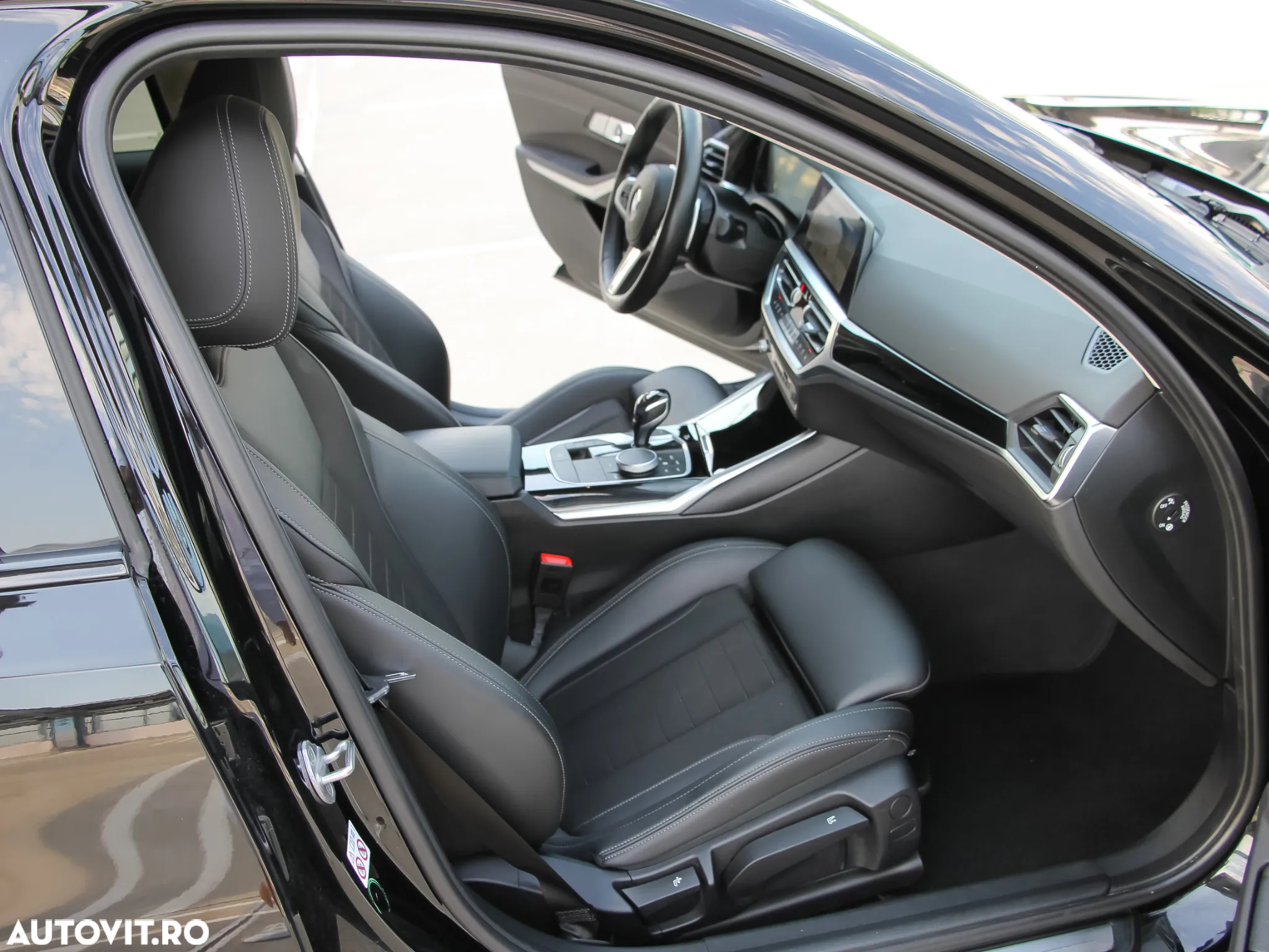 BMW Seria 3 320i Aut. Sport Line - 13