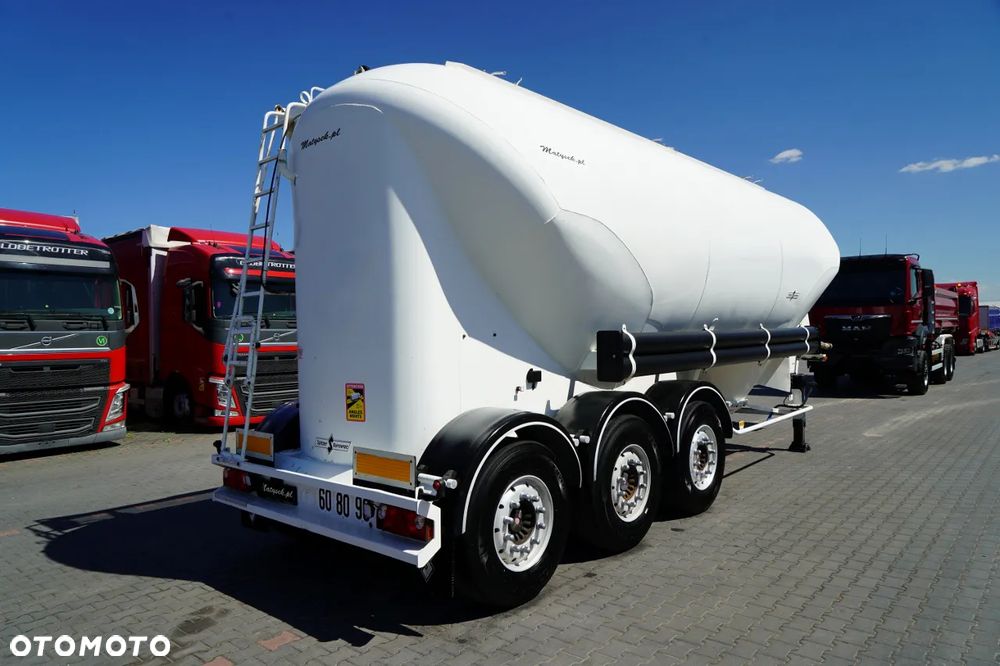 Spitzer CEMENTONACZEPA / 37 000 L / SILOS / 3 KOMORY / OSIE SAF / ALUFELGI - 8