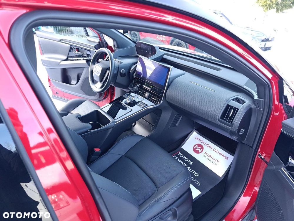 Toyota bZ4X 71.4kWh 4x4 Executive - 32