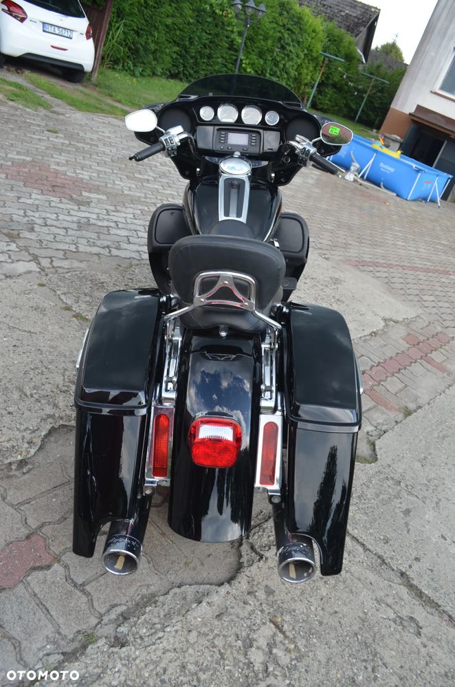 Harley-Davidson Touring Street Glide - 17