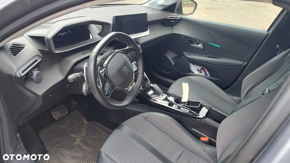 Peugeot 208 PureTech 100 EAT8 Allure Pack - 13