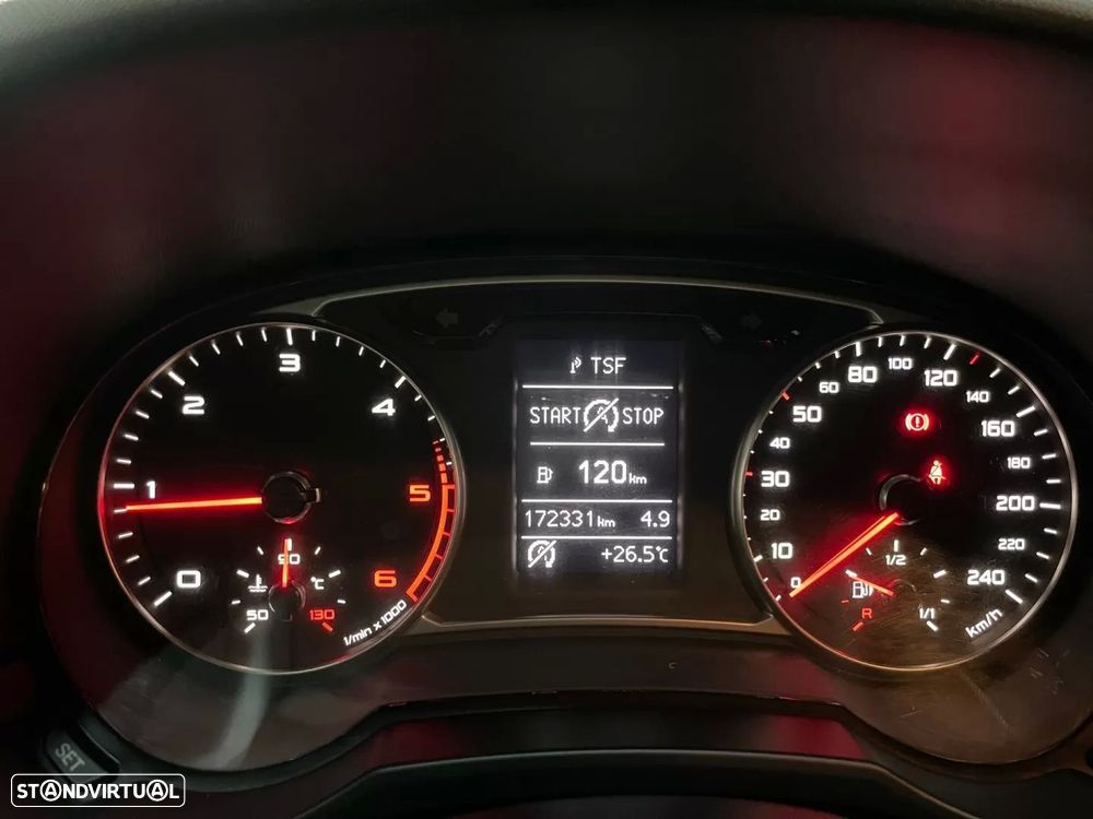 Audi A1 1.6 TDI S-line - 11