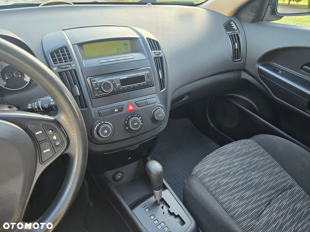 Kia Ceed - 6