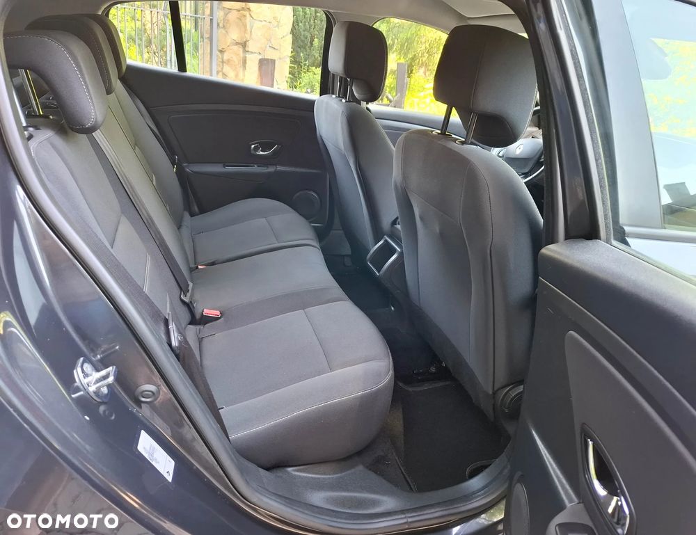 Renault Megane ENERGY dCi 110 Start & Stop Bose Edition - 15