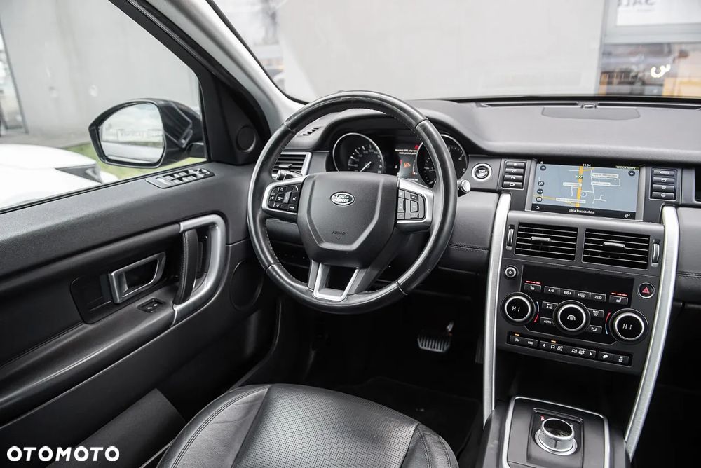 Land Rover Discovery Sport - 27