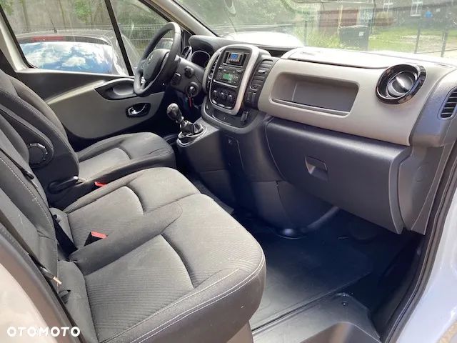Renault TRAFIC - 9