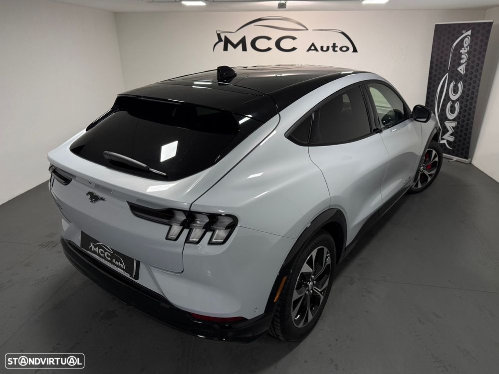 Ford Mustang Mach-E Alargada AWD - 20