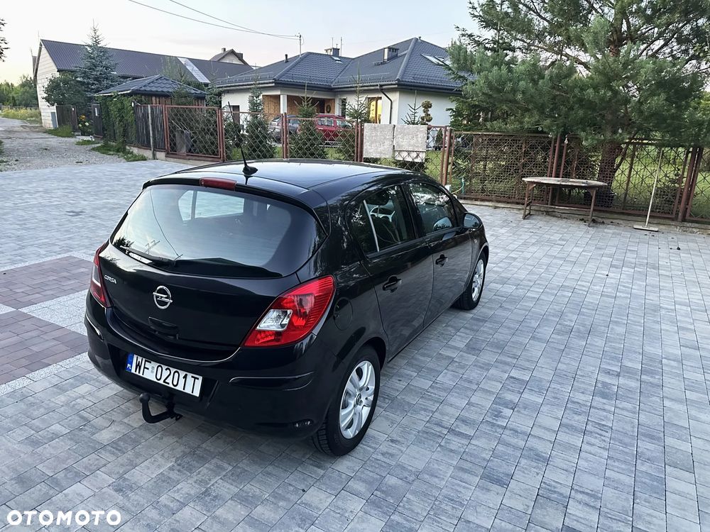 Opel Corsa 1.4 16V Active - 4