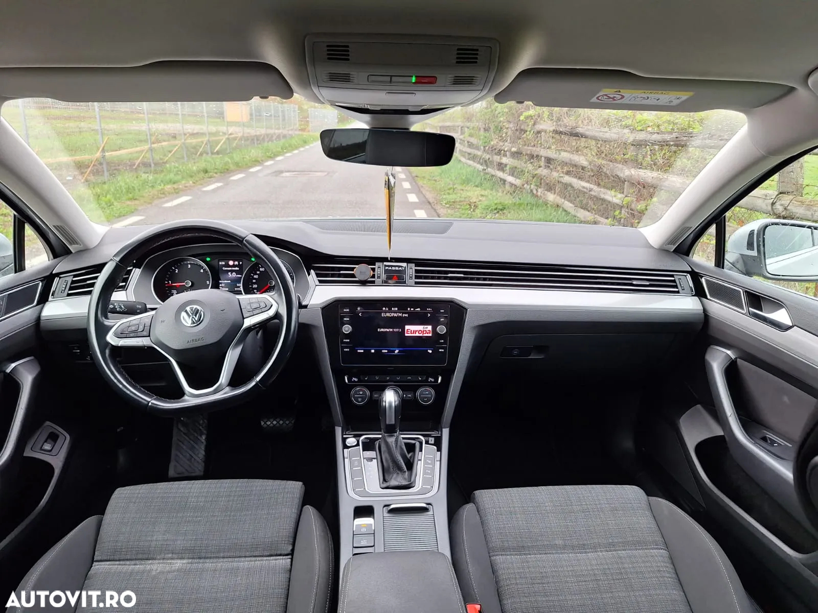 Volkswagen Passat Variant 2.0 TDI DSG Business - 10