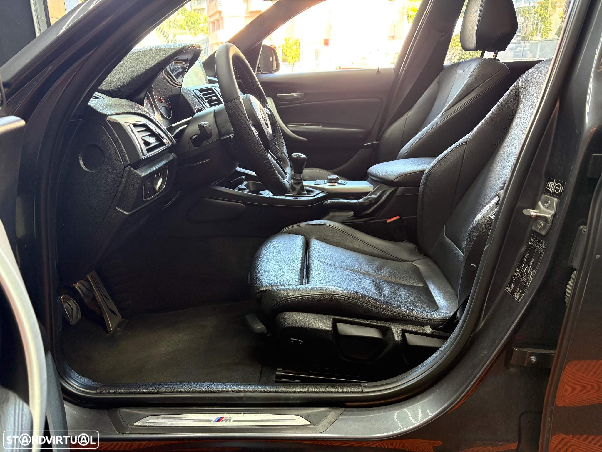 BMW 120 d Pack M - 38