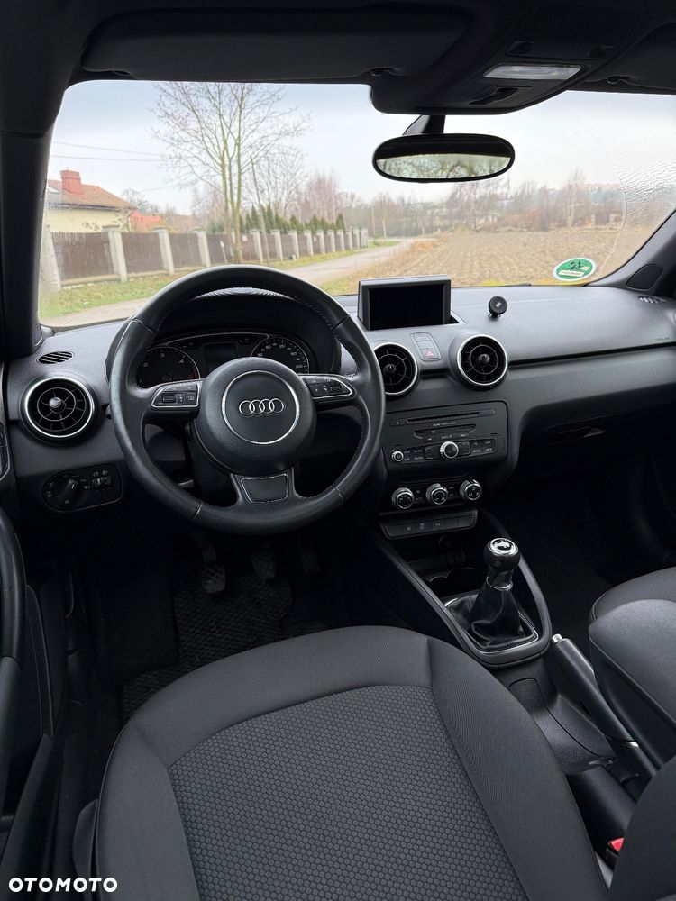 Audi A1 Sportback 1.6 TDI S line edition - 25