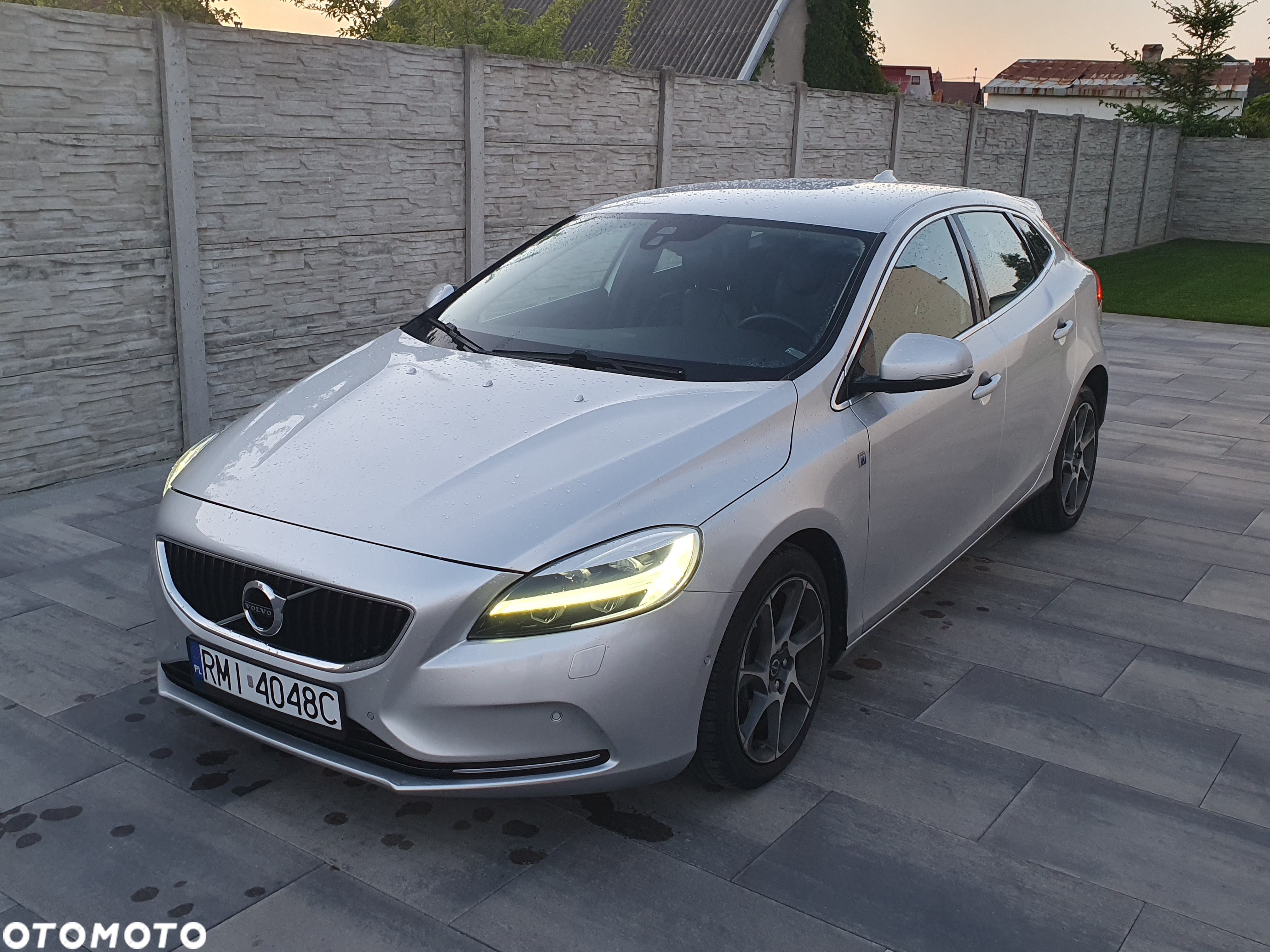 Volvo V40 D4 Drive-E Ocean Race - 2