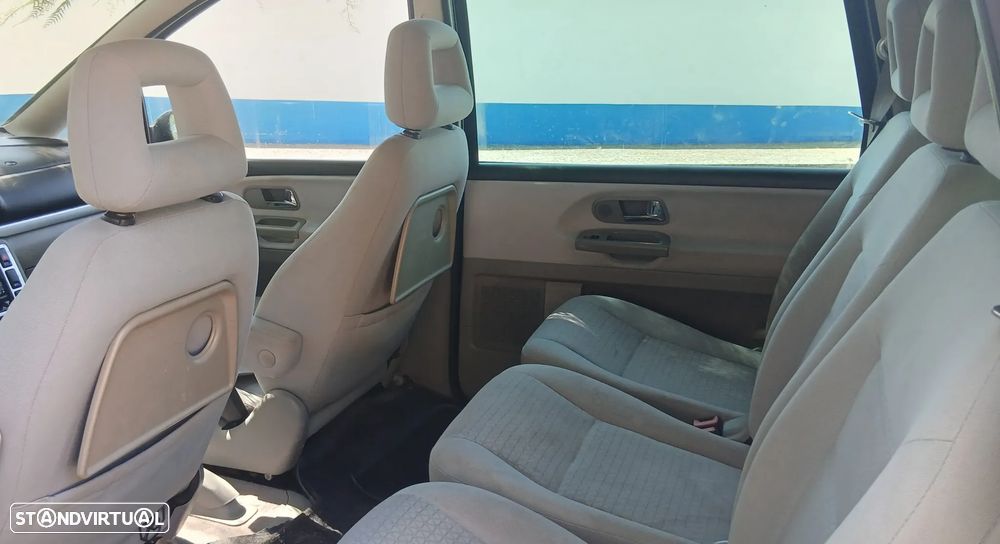 Ford Galaxy 1.9 TDi Ghia - 6