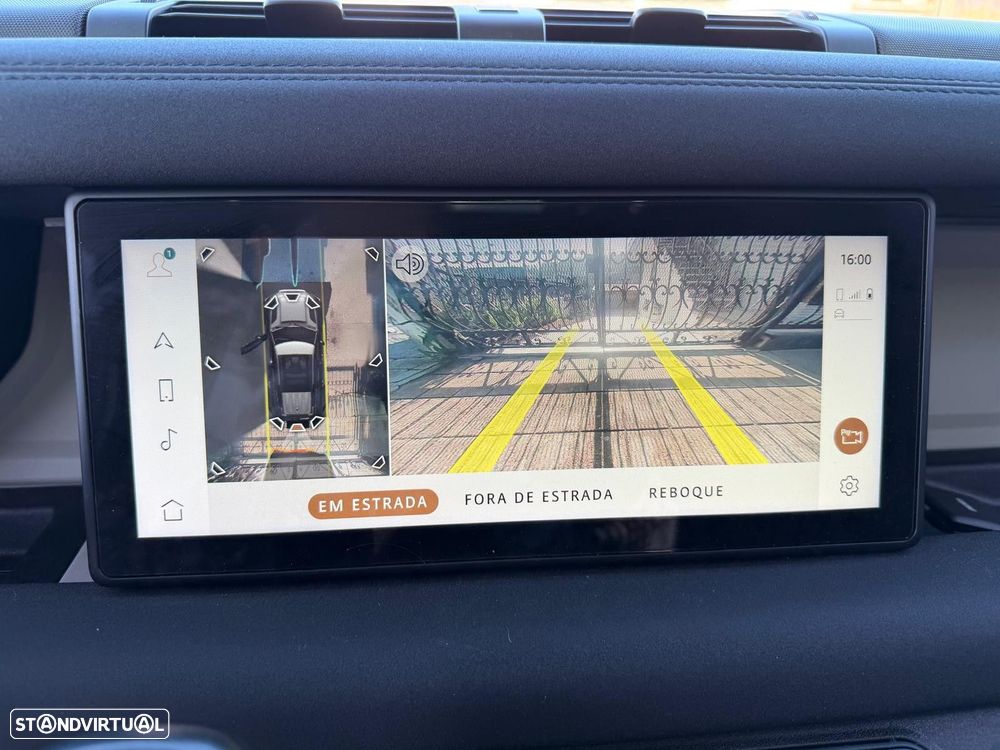 Land Rover Defender 2.0 D 110 AWD S - 31