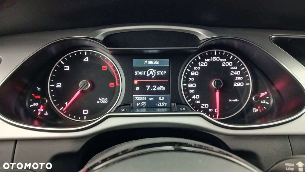 Audi A4 Avant 2.0 TDI DPF clean diesel multitronic S line Sportpaket - 10