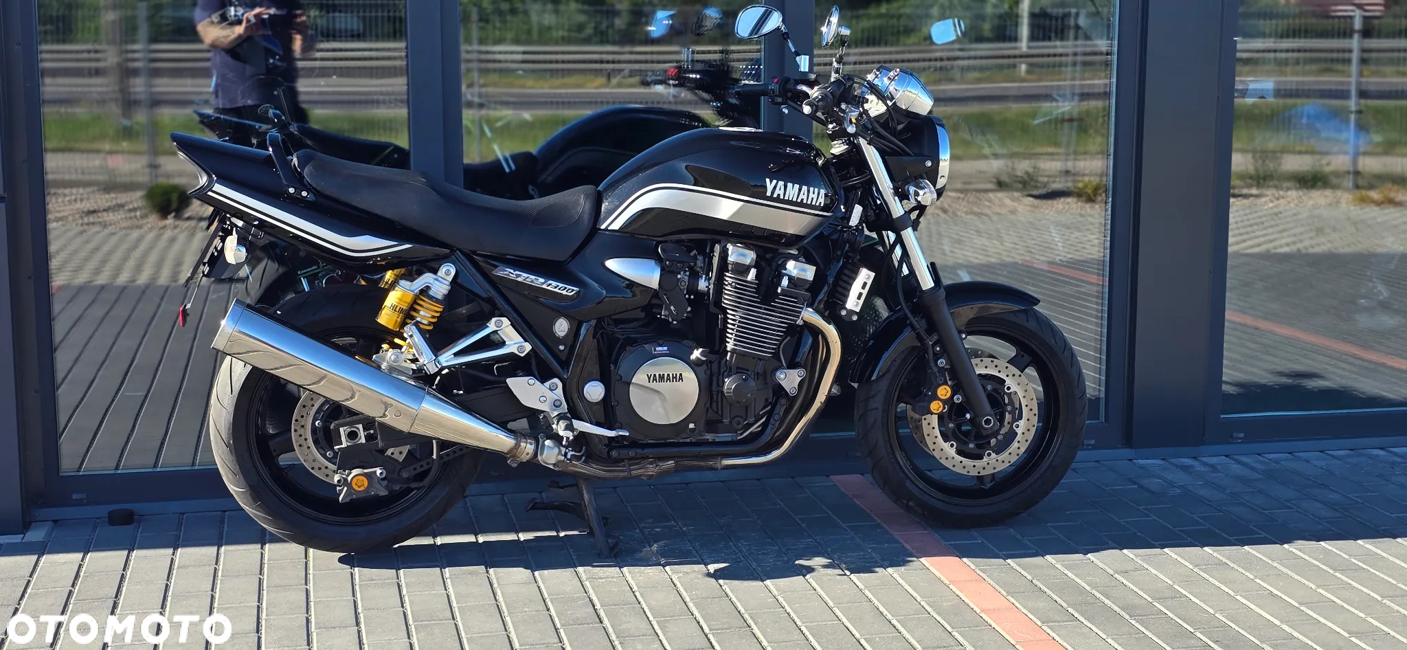 Yamaha XJR - 3